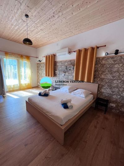 Image No.9-5 Bed House for sale