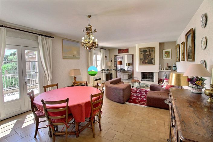 Image No.12-5 Bed House for sale