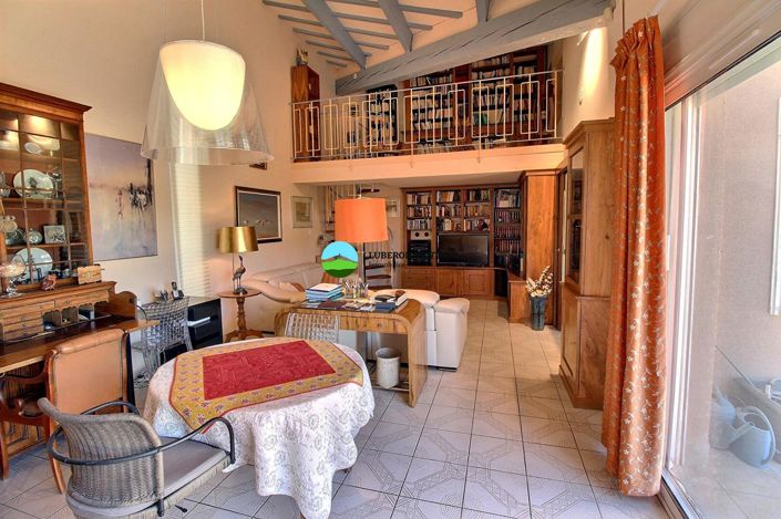 Image No.15-5 Bed House for sale