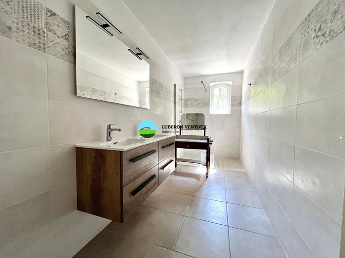 Image No.8-5 Bed House for sale