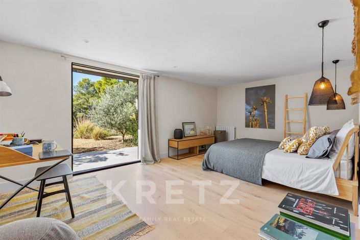 Image No.13-4 Bed House for sale