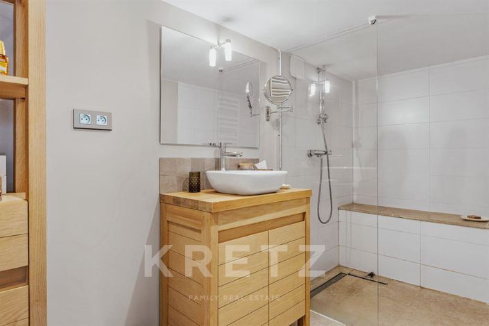 Image No.14-4 Bed House for sale