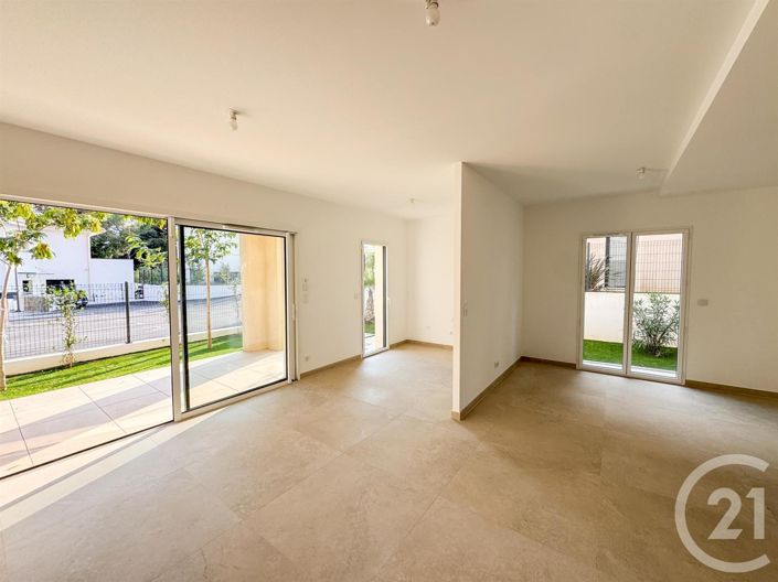 Image No.3-2 Bed House for sale