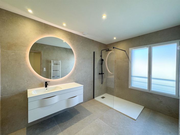 Image No.12-4 Bed House for sale