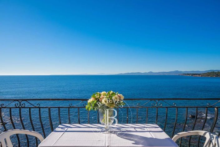 Image No.4-Maison de 8 chambres à vendre à Saint-Raphael