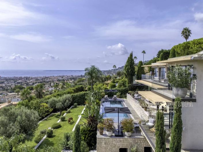 Image No.3-Maison de 5 chambres à vendre à Golfe Juan