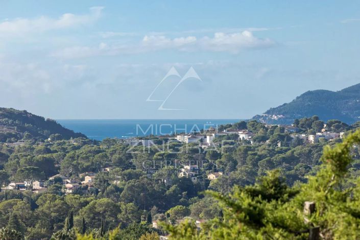 Image No.6-House for sale