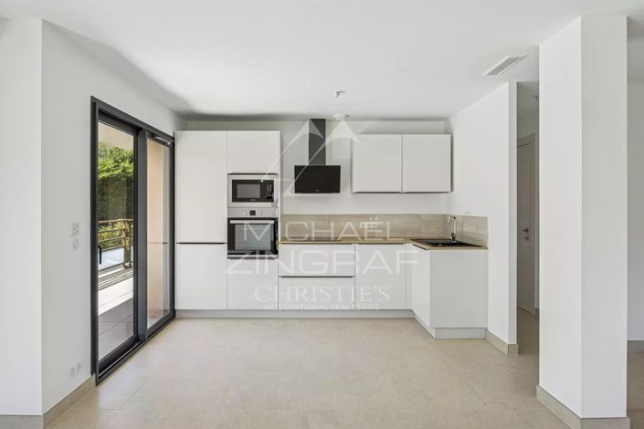 Image No.3-3 Bed Apartment for sale