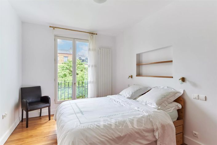 Image No.26-6 Bed House for sale