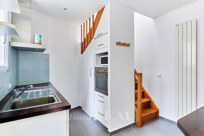 Image No.27-6 Bed House for sale