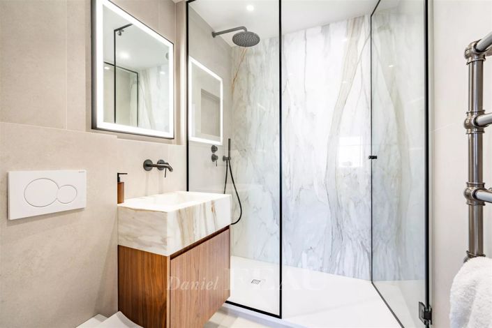 Image No.17-4 Bed Apartment for sale