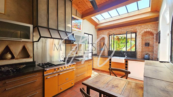 Image No.12-4 Bed House for sale