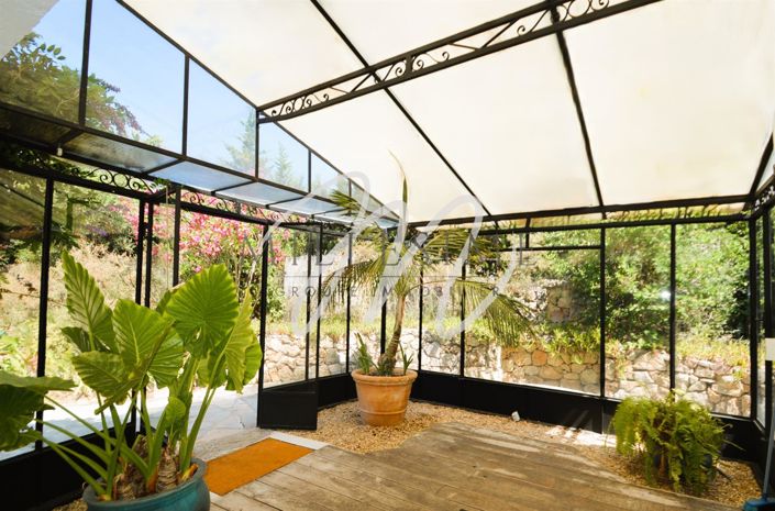 Image No.17-4 Bed House for sale