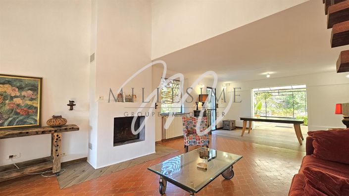 Image No.20-4 Bed House for sale