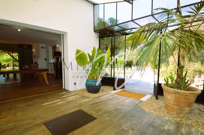 Image No.25-4 Bed House for sale