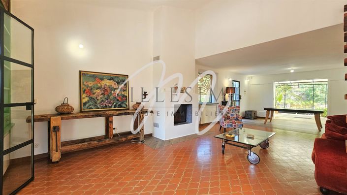 Image No.8-4 Bed House for sale