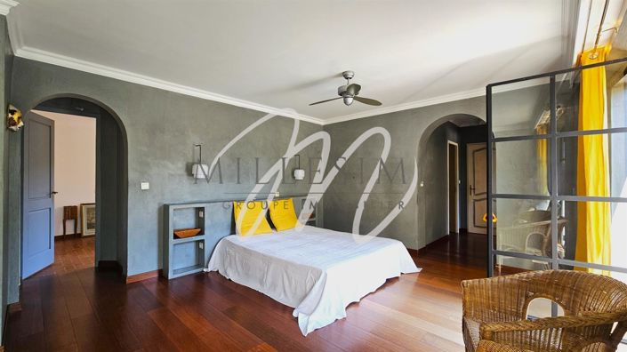 Image No.9-4 Bed House for sale