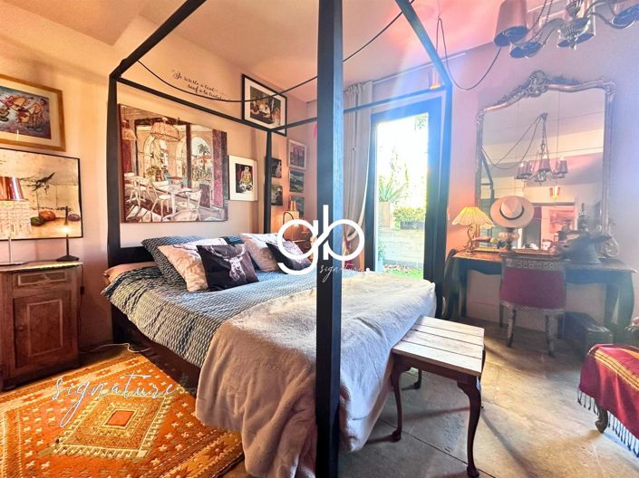 Image No.8-4 Bed House for sale