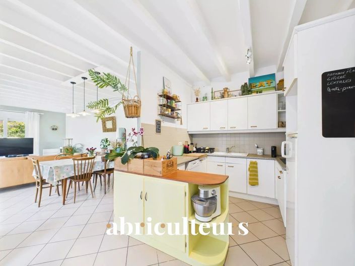 Image No.4-2 Bed House for sale