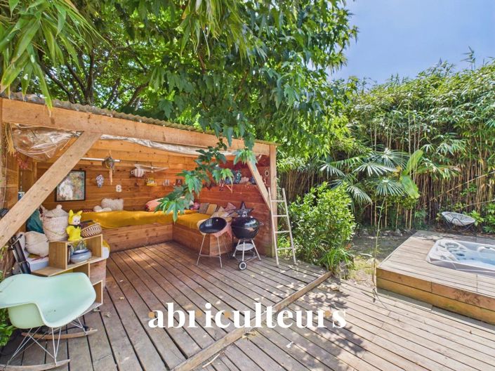 Image No.2-4 Bed House for sale