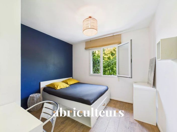 Image No.8-4 Bed House for sale