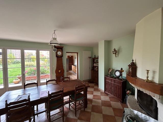 Image No.4-4 Bed House for sale