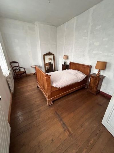 Image No.7-4 Bed House for sale