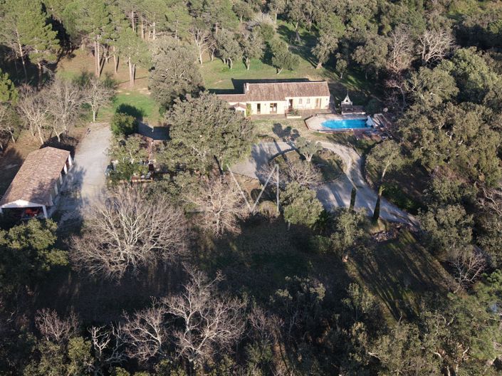 Image No.19-5 Bed House for sale