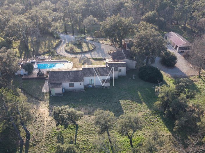 Image No.20-5 Bed House for sale