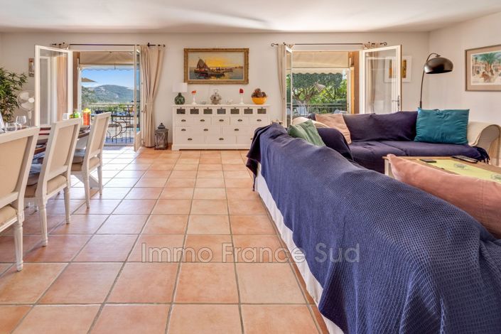 Image No.11-4 Bed House for sale