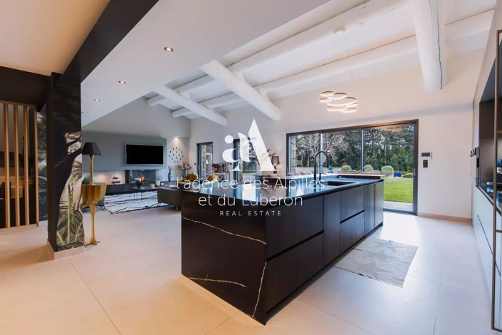 Image No.11-4 Bed House for sale