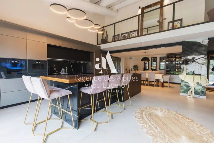 Image No.6-4 Bed House for sale