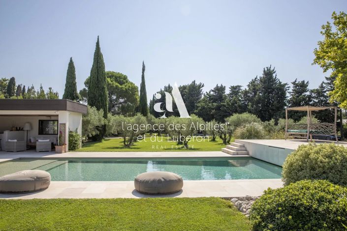 Image No.8-4 Bed House for sale