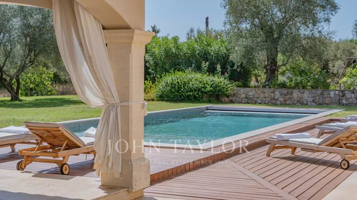 Image No.11-7 Bed House for sale