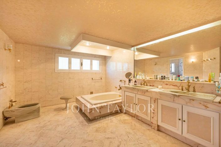 Image No.22-Maison de 7 chambres à vendre à Mougins