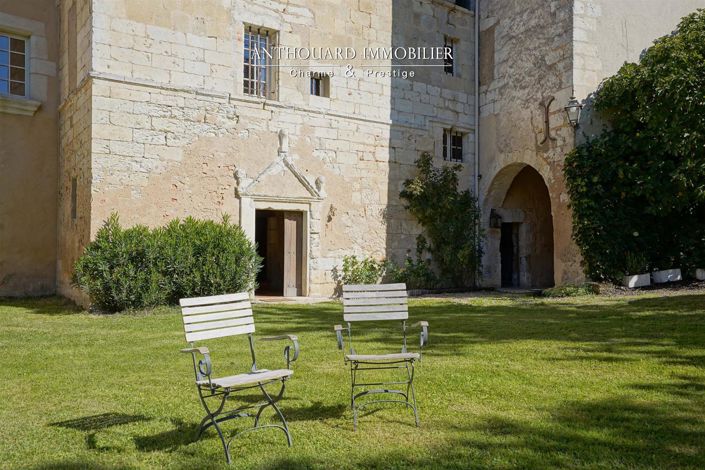 Image No.10-9 Bed House for sale