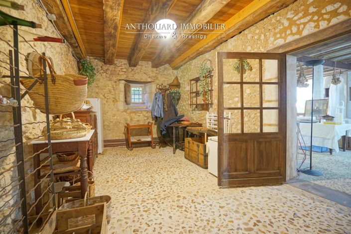 Image No.29-9 Bed House for sale