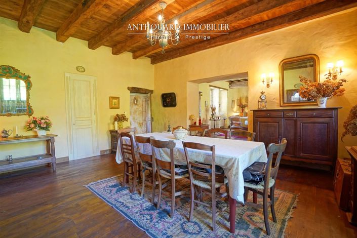 Image No.31-9 Bed House for sale