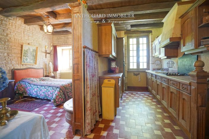 Image No.35-9 Bed House for sale