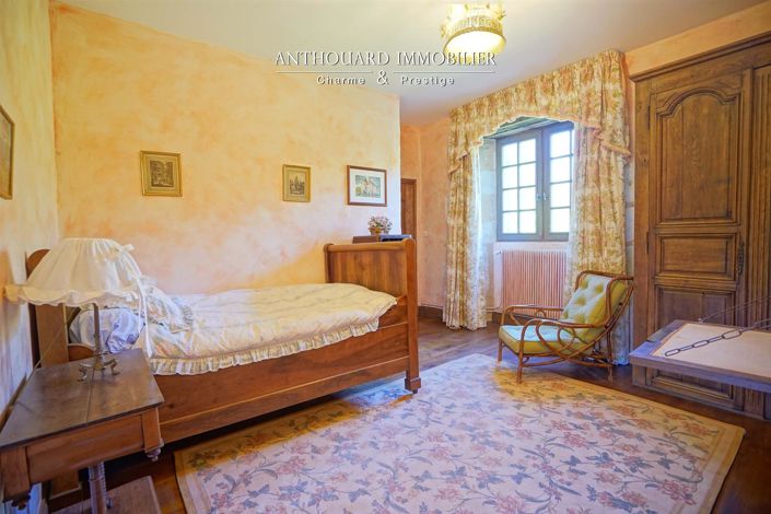 Image No.42-9 Bed House for sale