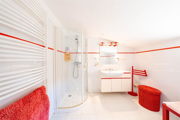 Image No.11-4 Bed House for sale