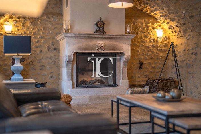 Image No.20-10 Bed House for sale