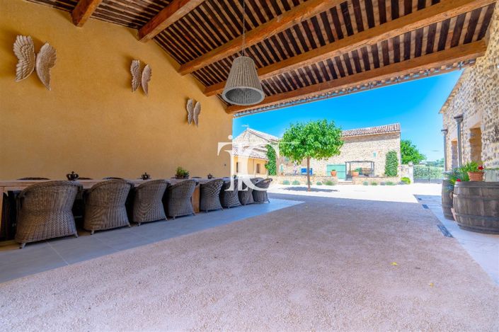 Image No.30-10 Bed House for sale