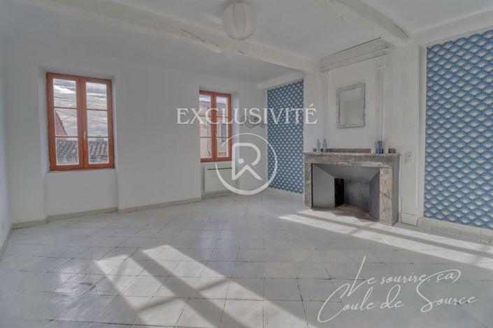 Image No.1-3 Bed House for sale