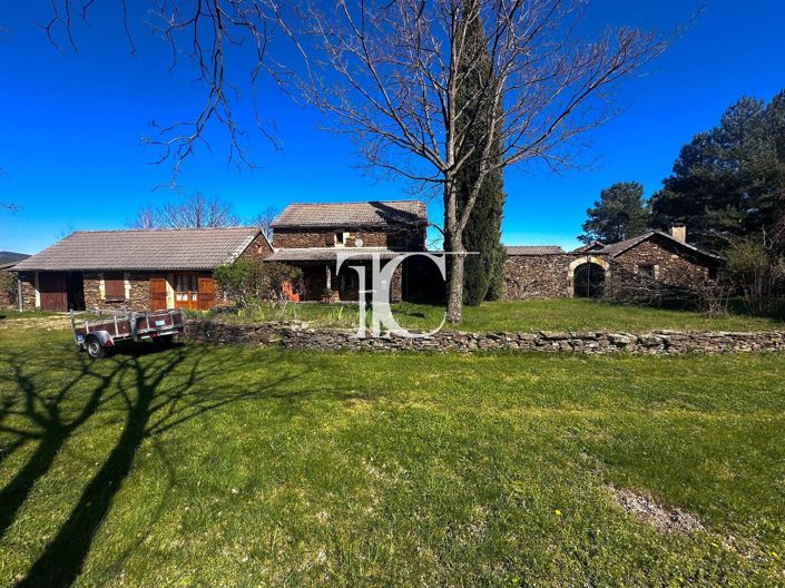 Image No.2-Maison de 7 chambres à vendre à Malbosc