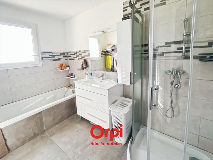 Image No.13-Propriété de 3 chambres à vendre à Vallon-en-Sully