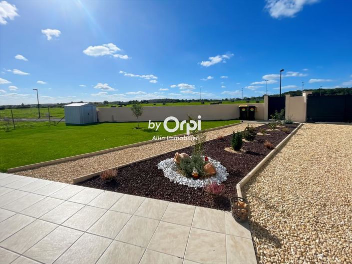 Image No.7-3 Bed House for sale