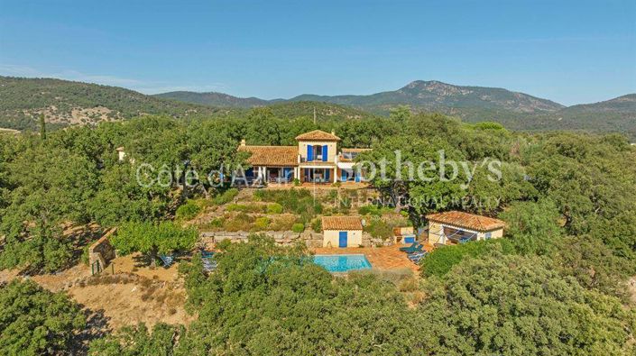 Image No.2-Propriété de 7 chambres à vendre à Le Plan-de-la-Tour