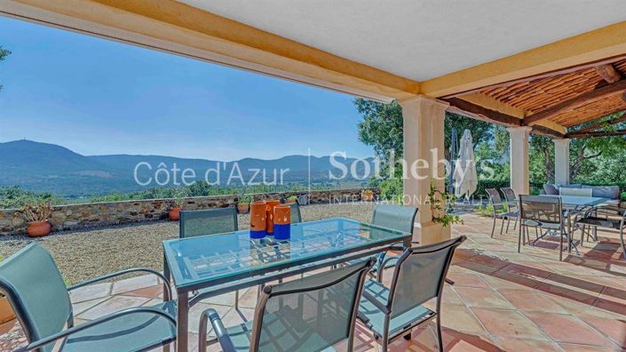 Image No.8-Propriété de 7 chambres à vendre à Le Plan-de-la-Tour