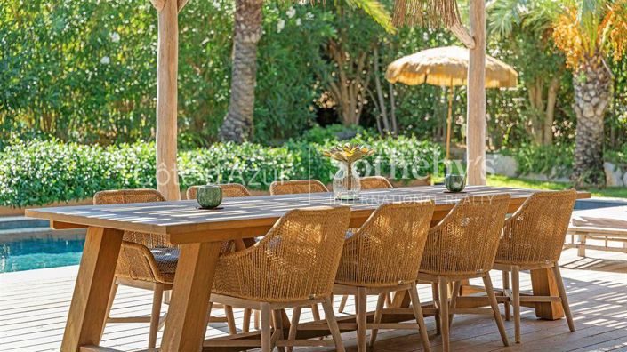 Image No.7-4 Bed Property for sale